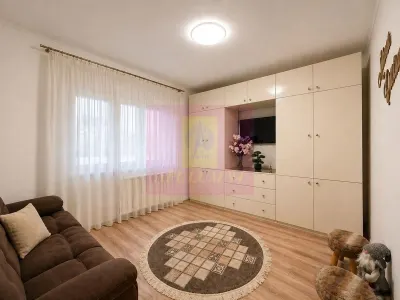 Vanzare apartament 2camere- zona Decebal - foto 4