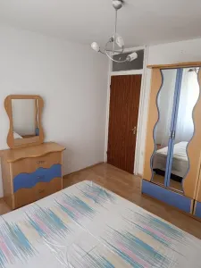 Apartament cu 3 camere de inchiriat titan - Bucuresti
