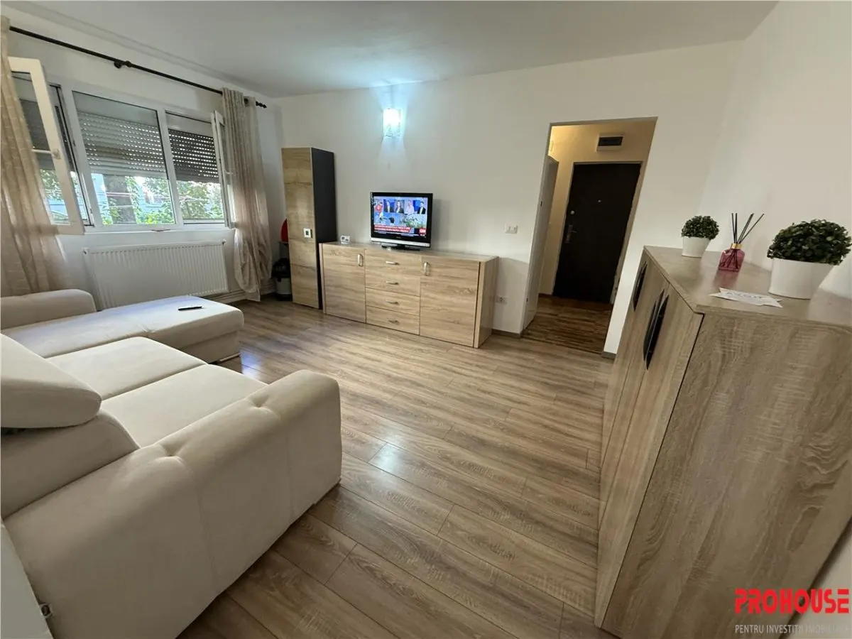 Apartament 2 camere Bacău - poza 1