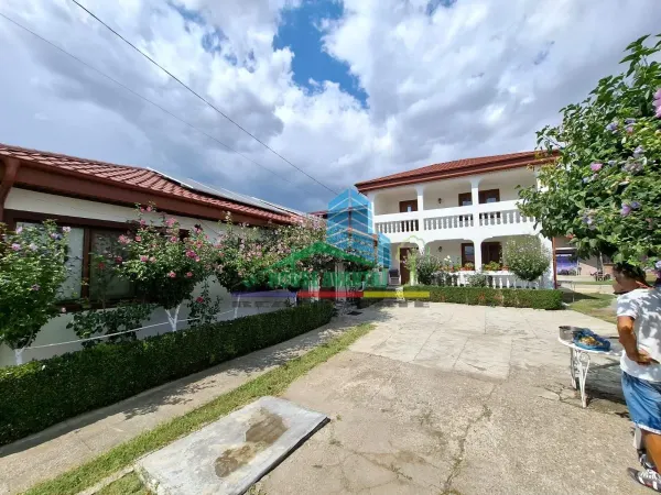 Casă 7 camere Focșani - poza 1