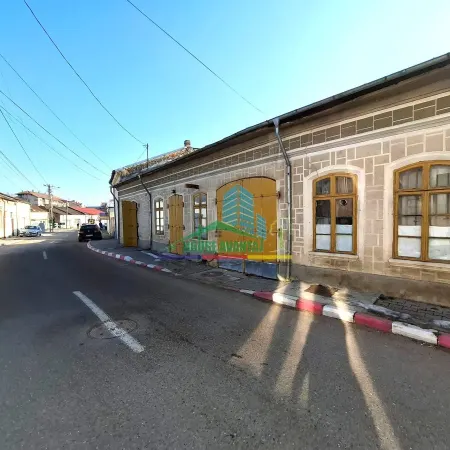Casă 4 camere Odobești - poza 1