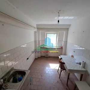 Apartament 3 camere Focșani - poza 2