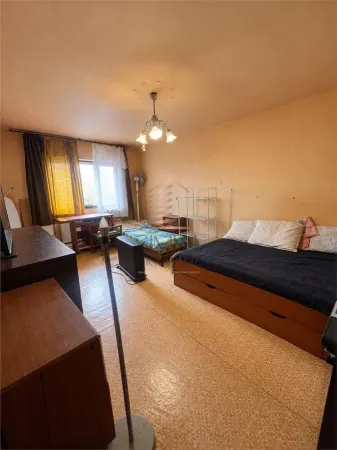 Apartament 3 camere Oradea - poza 3
