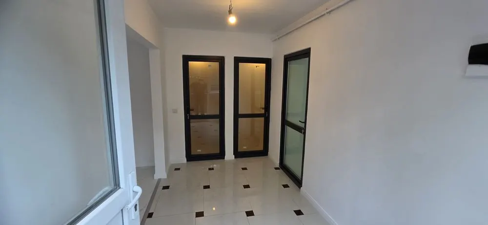 Apartament 3 camere București - poza 1
