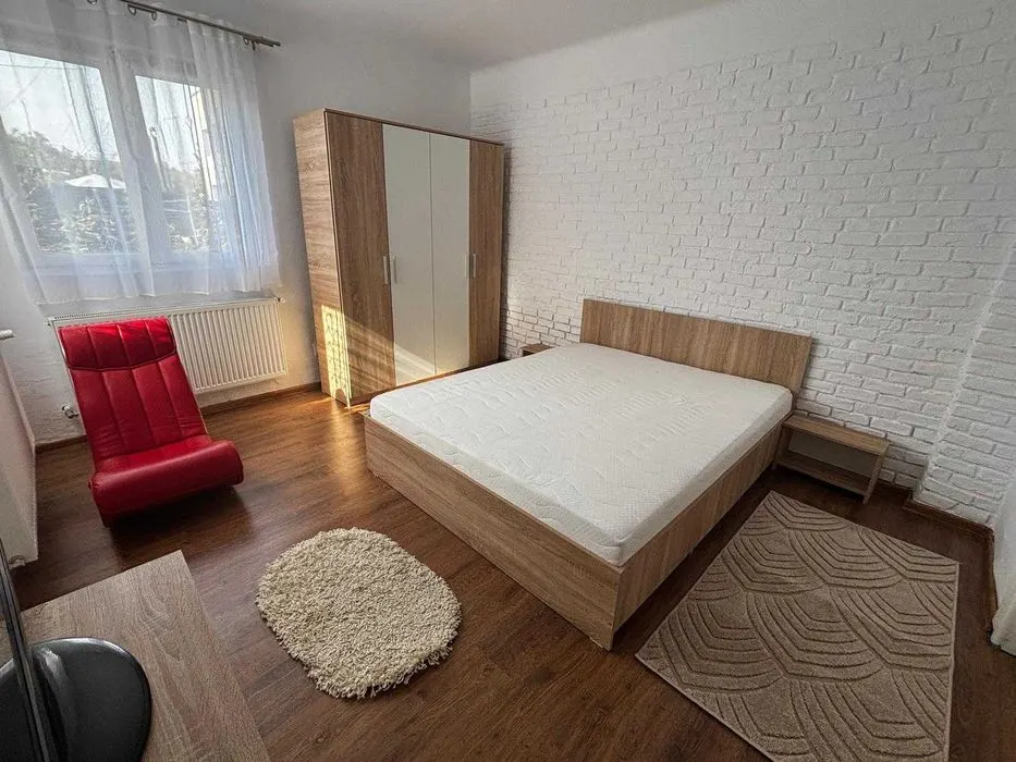 Casă 3 camere București - poza 1