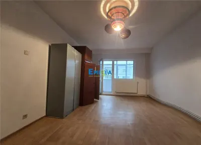 Apartament 3 camere Bacău - poza 3