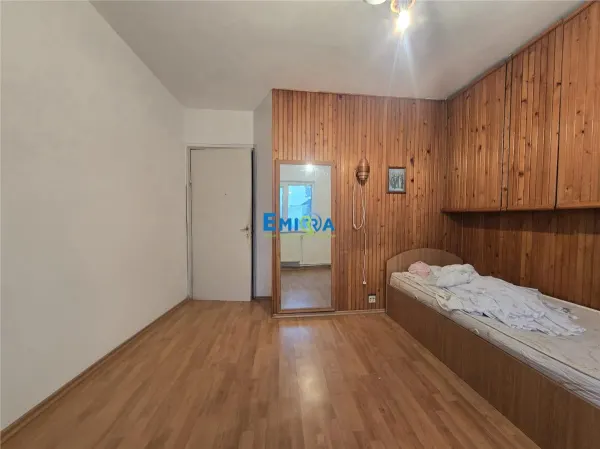 Apartament 3 camere Bacău - poza 8