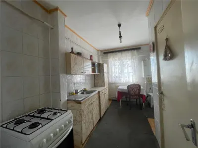 Apartament 4 camere Suceava - poza 11