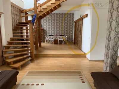 Vila de cinci camere in zona Schei - Brasov