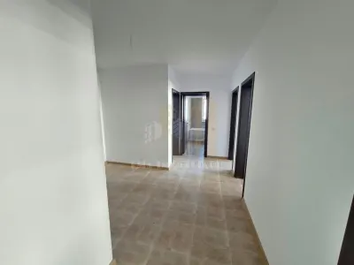 Apartament 3 camere Sânpetru - poza 4