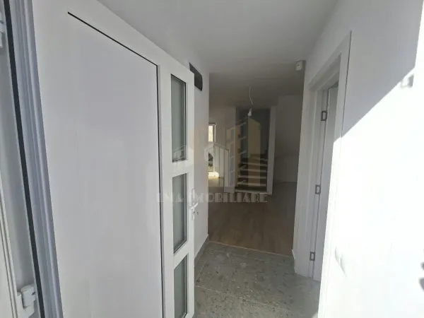 Casă 4 camere Sânpetru - poza 5