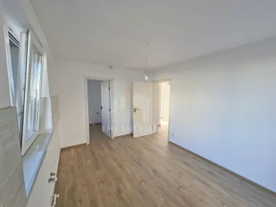 Casă 4 camere Sânpetru - poza 9