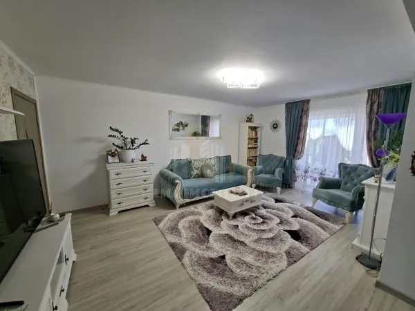 Casă 5 camere Sânpetru - poza 4