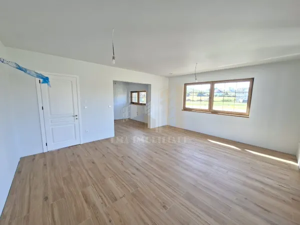 Casă 5 camere Sânpetru - poza 11