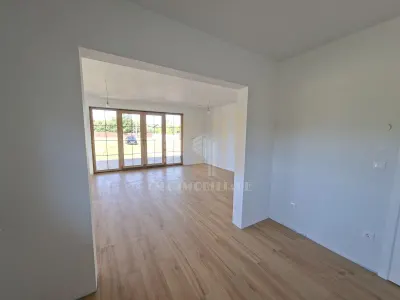 Casă 5 camere Sânpetru - poza 13