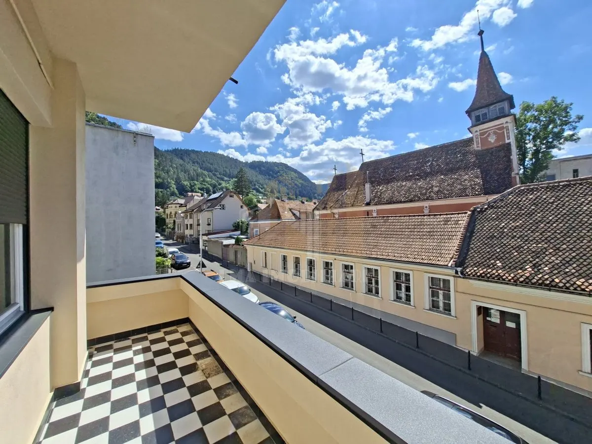 Apartament 3 camere Brașov - poza 1