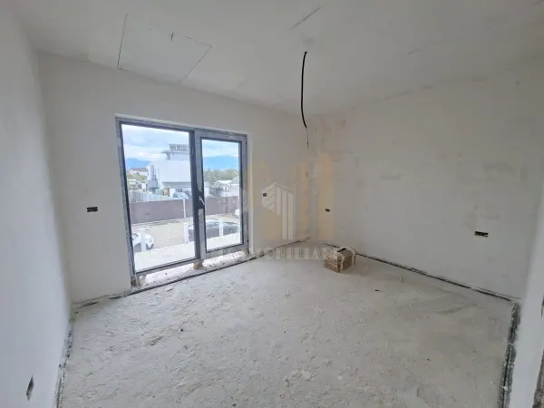 Casă 4 camere Tărlungeni - poza 18