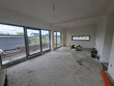 Casă 4 camere Tărlungeni - poza 9