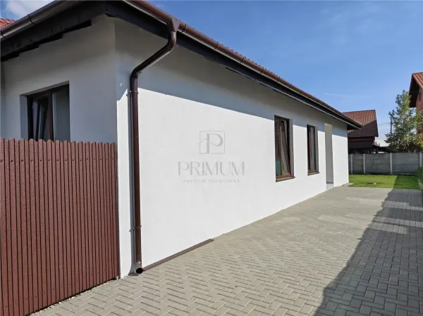 Casă 4 camere Moșnița Nouă - poza 2