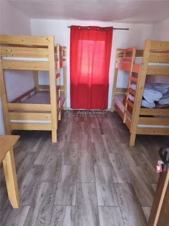 Casă 10 camere Cristian - poza 1