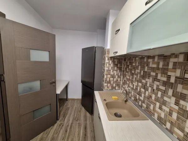 Apartament 3 camere București - poza 1