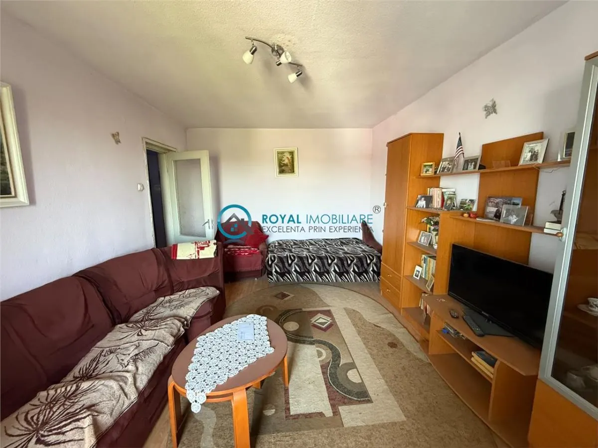 Apartament 3 camere Ploiești - poza 1