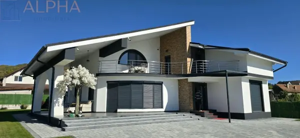 Casă 5 camere Crainimat - poza 1
