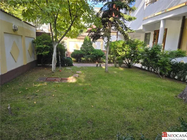 Casă 7 camere București - poza 2