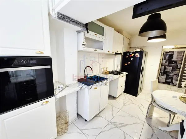 Apartament 3 camere Iași - poza 8