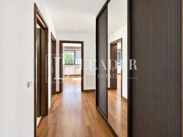 Apartament 4 camere București - poza 20