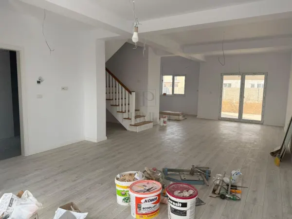Casă 4 camere Moșnița Nouă - poza 4