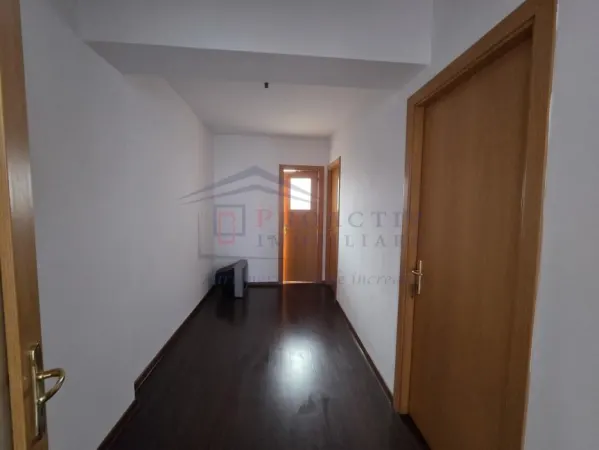 Apartament 3 camere Șcheia - poza 2