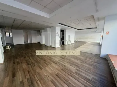 Spatiu comercial, stradal, parter de bloc, Ploiesti, ultracentral. - Ploiesti
