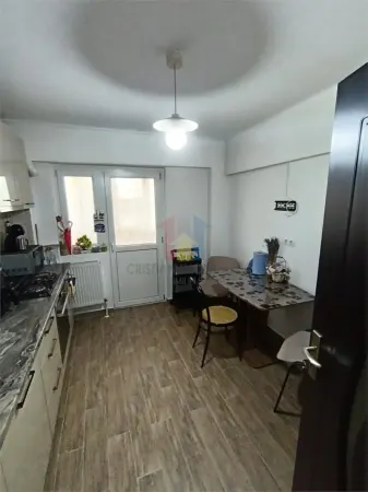 Apartament 3 camere Brăila - poza 8