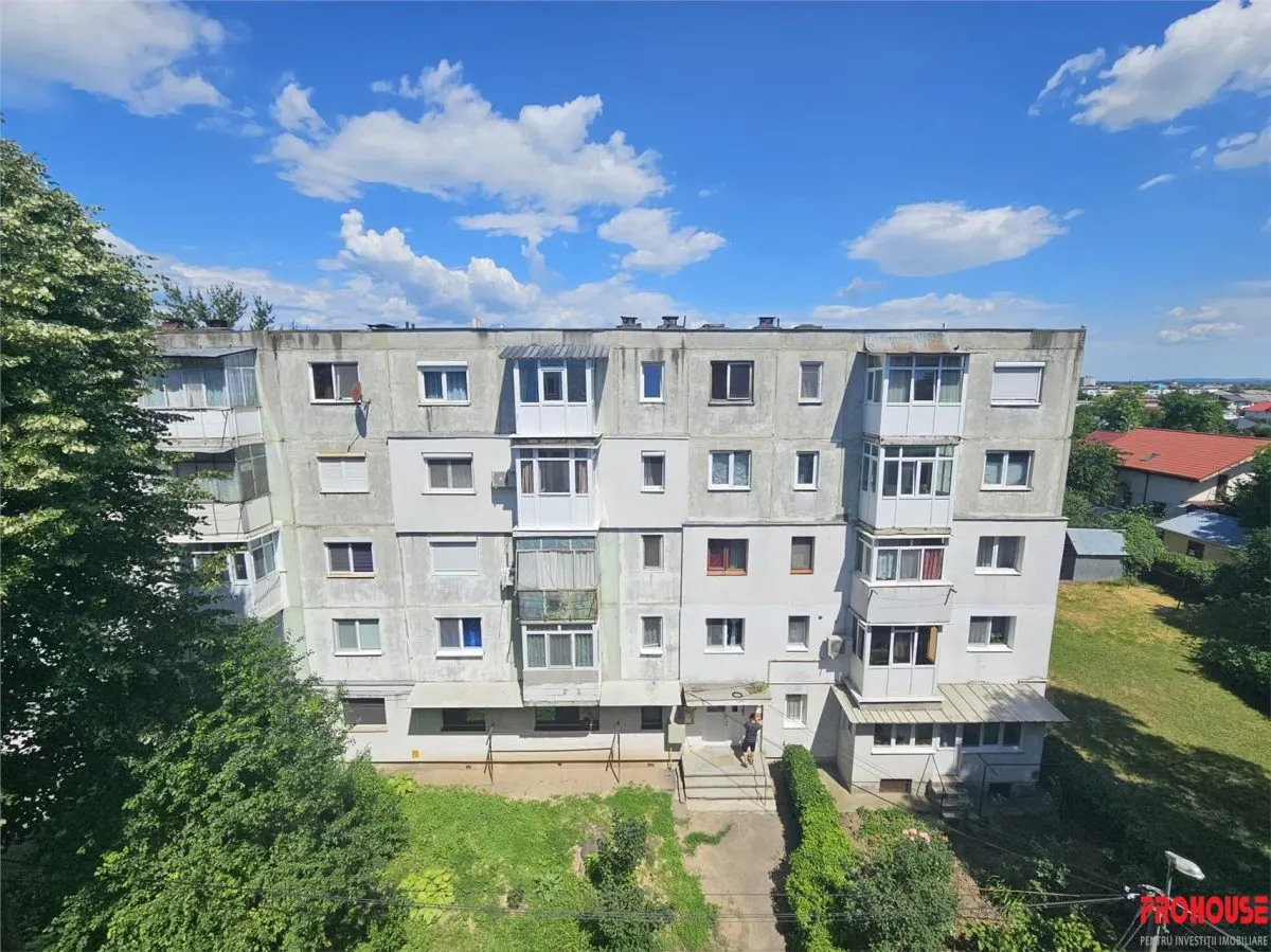 Apartament 2 camere Bacău - poza 1