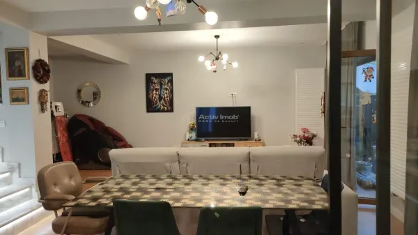 Casă 4 camere 1 Decembrie - poza 3