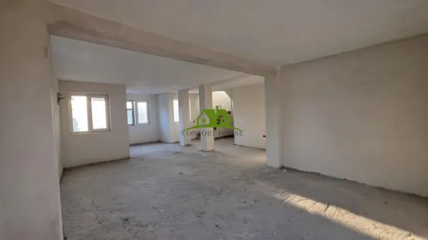 Casă 5 camere Slavitesti - poza 8