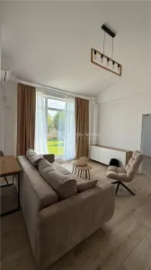 Casă 4 camere Ostratu - poza 3