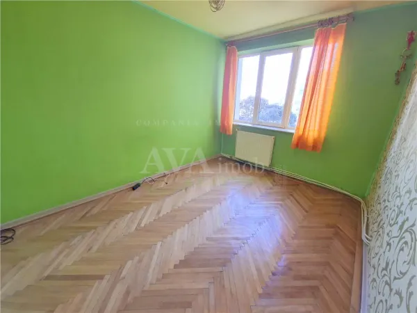 Apartament 3 camere Bacău - poza 4