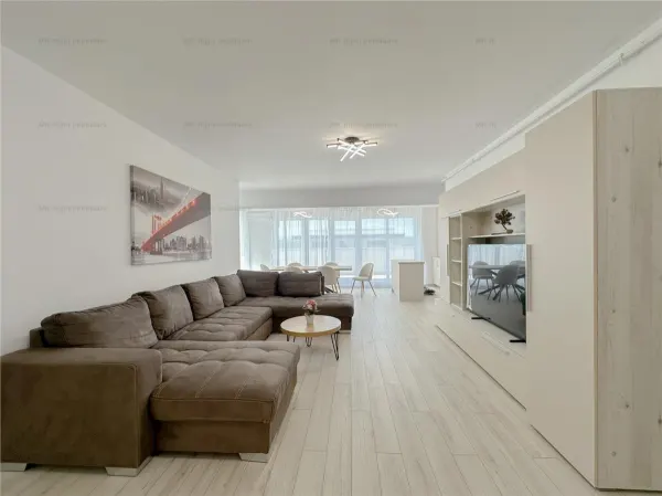 Apartament 3 camere Râșnov - poza 1
