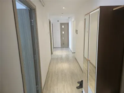 Apartament 3 camere Reșița - poza 11