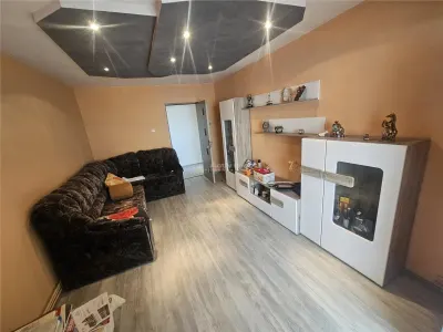 Apartament 3 camere Reșița - poza 4