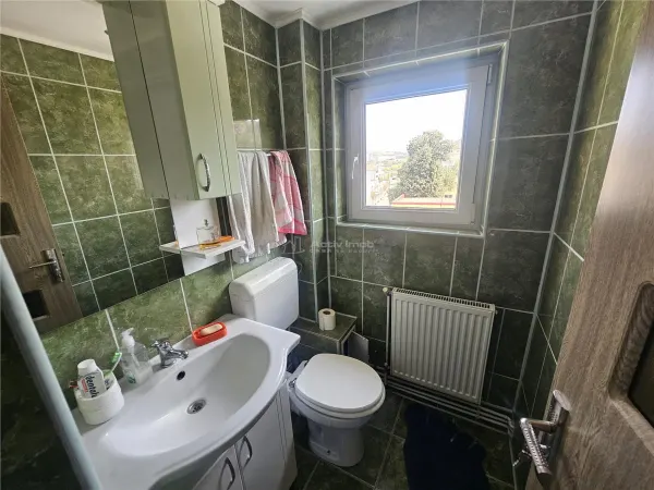 Apartament 3 camere Reșița - poza 9