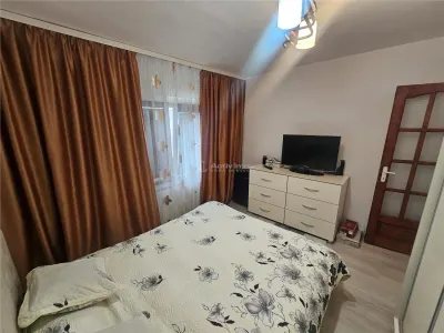 Apartament 3 camere Reșița - poza 25