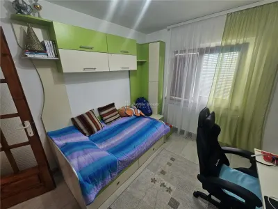 Apartament 3 camere Reșița - poza 26