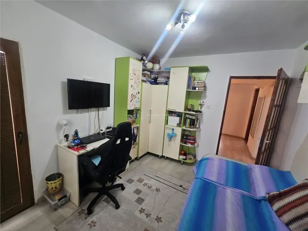 Apartament 3 camere Reșița - poza 27