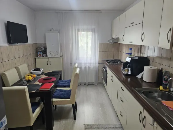 Apartament 3 camere Reșița - poza 6