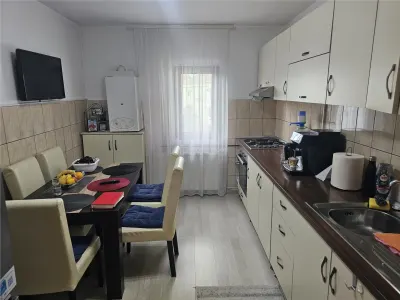 Apartament 3 camere Reșița - poza 6
