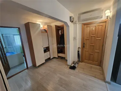 Apartament 3 camere Reșița - poza 10
