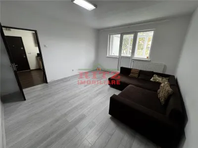 Nou! Ap. 2 cam., S=54 mp, et. 3, zona Ultracentrala! - Slatina